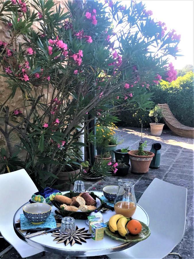 Oustau Du Ventoux Acomodação com café da manhã Bédoin Exterior foto